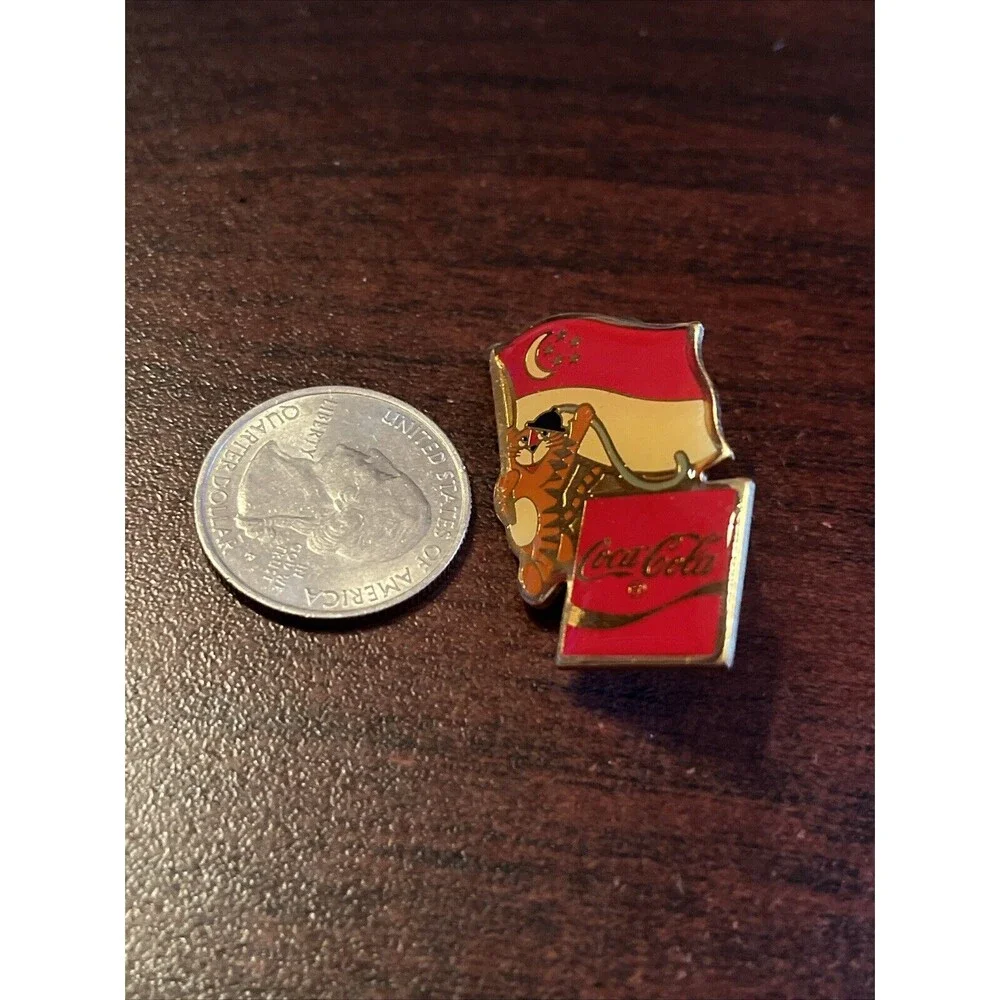Vintage 1988 Seoul Olympics Coca Cola Hodori Tiger Singapore Flag Lapel Pin‎